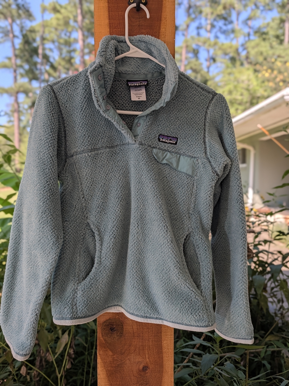 Patagonia Women’s Light Blue Snap-T Fleece Pullover